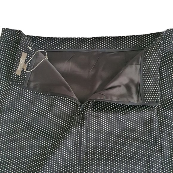 iNSPYR Signature Black and White Skirt - Picture 4 of 10